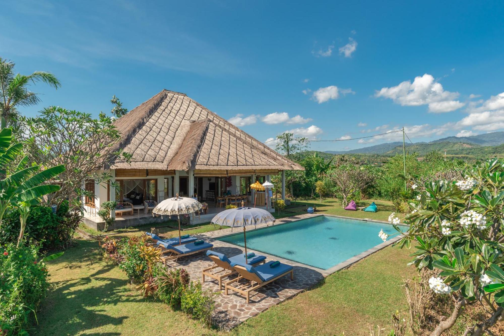 Absolute Beach Front Villa Уме-Аньяр Экстерьер фото