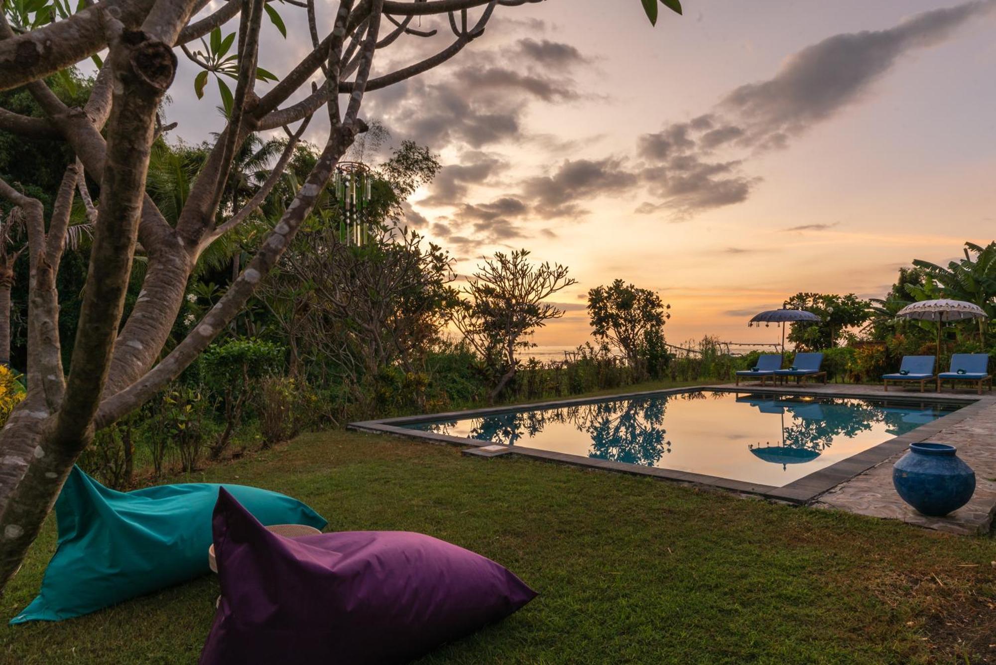 Absolute Beach Front Villa Уме-Аньяр Экстерьер фото