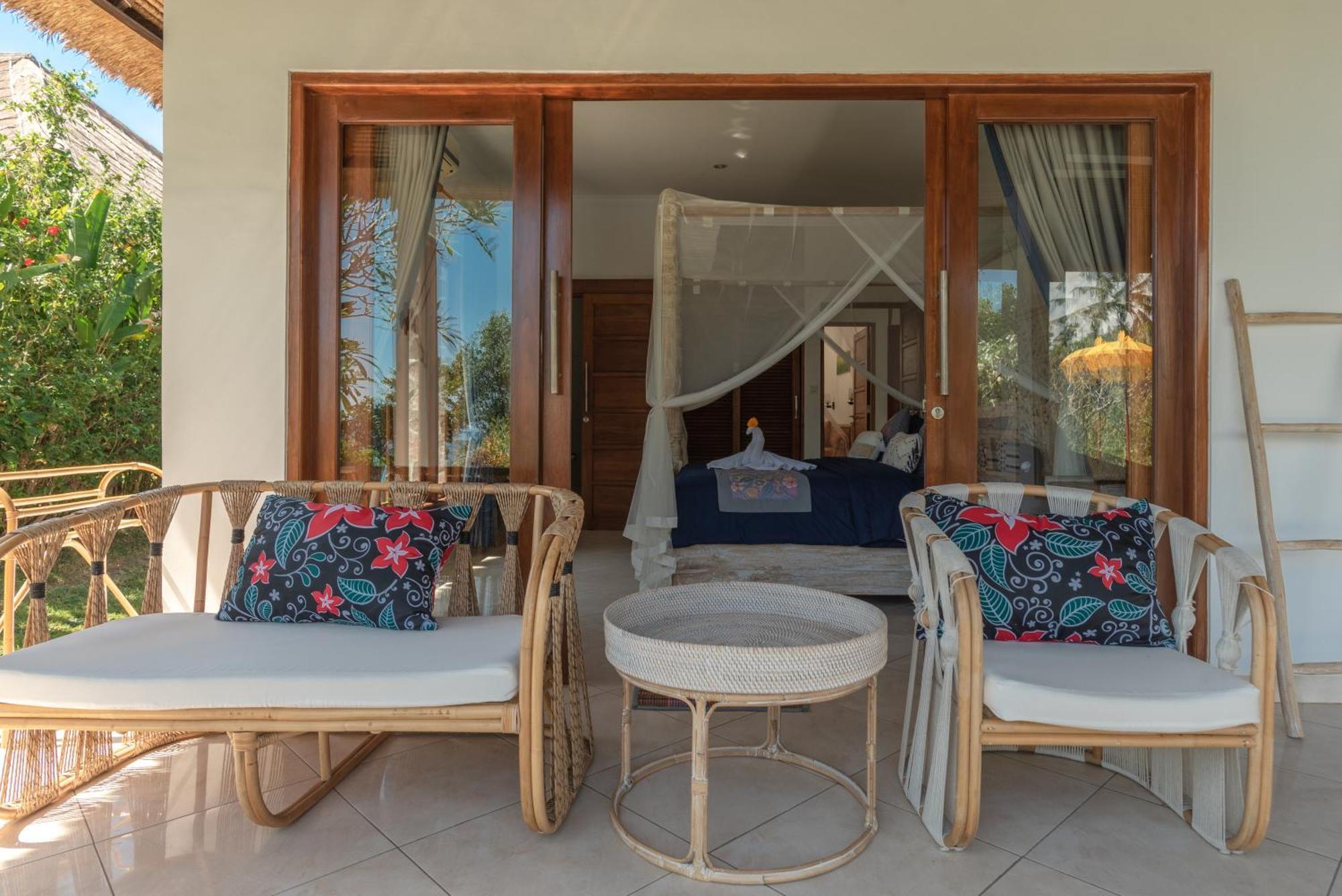 Absolute Beach Front Villa Уме-Аньяр Экстерьер фото