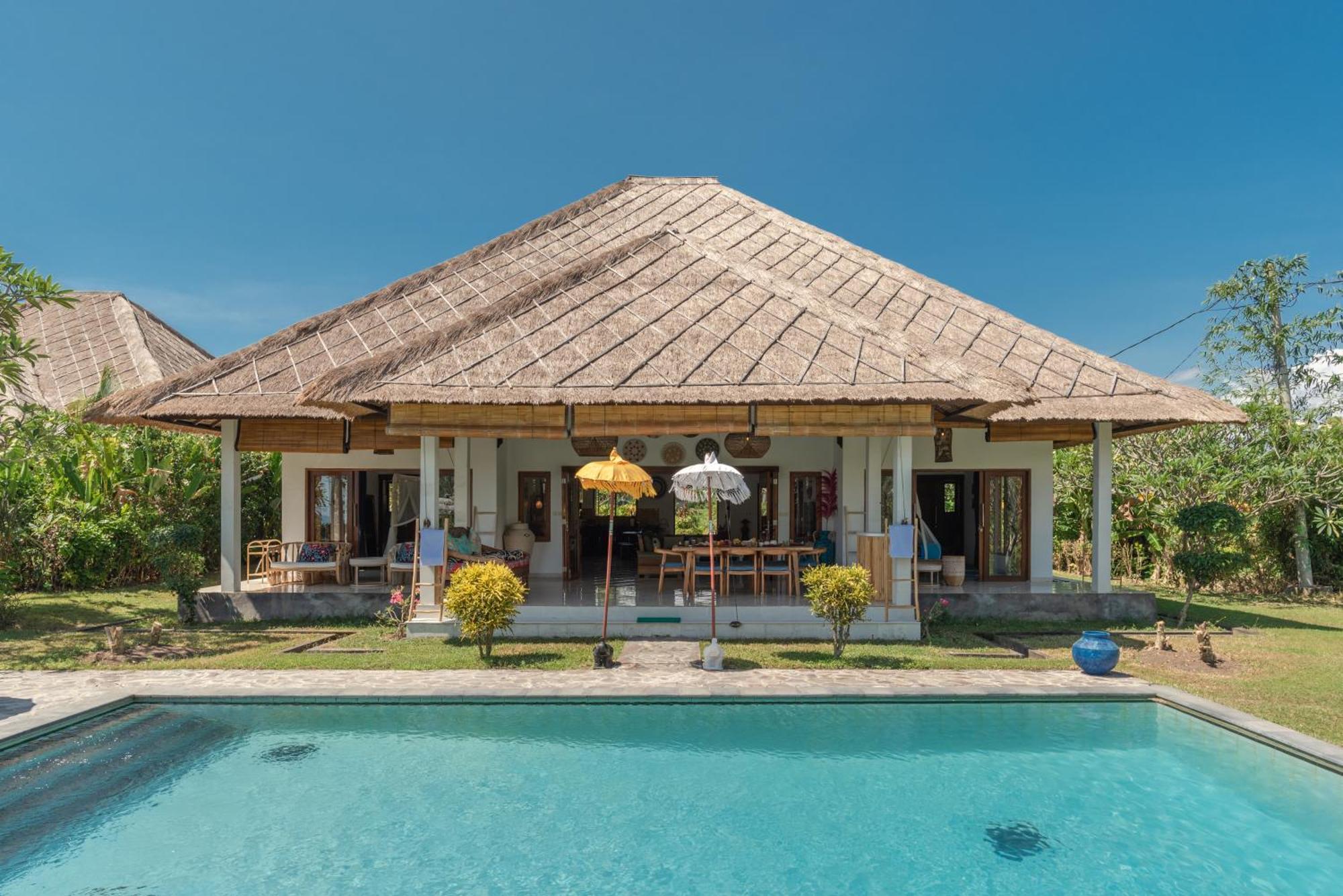 Absolute Beach Front Villa Уме-Аньяр Экстерьер фото